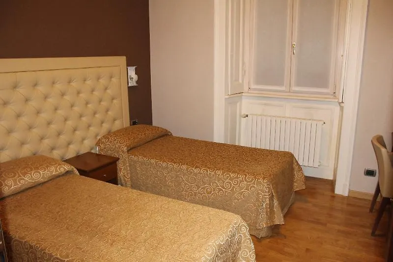 **** מלון דירות מילאנו Residence De La Gare איטליה